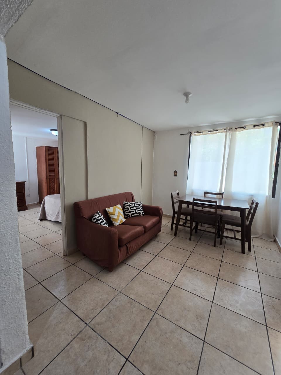 Alquiler de Aparta-estudio amueblado en Residencial Capistrano