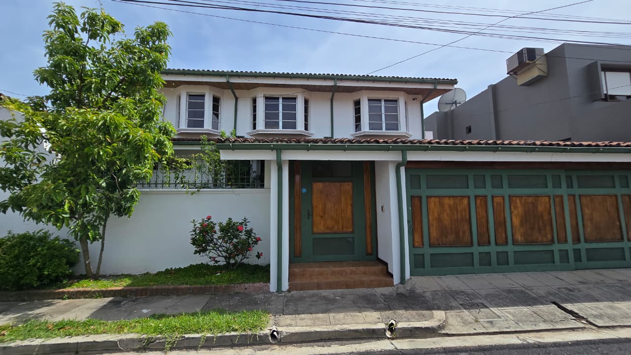Alquiler de Casa en Residencial Loma de San Francisco