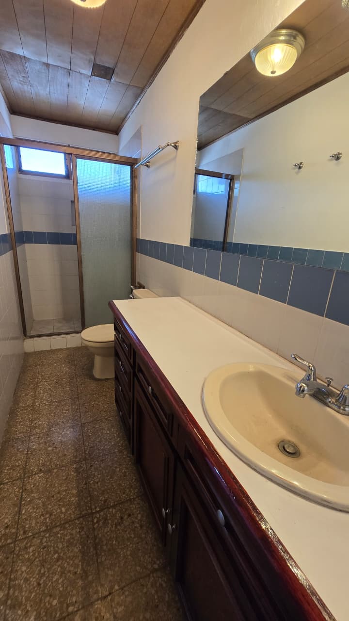 Alquiler de Casa en Residencial Loma de San Francisco