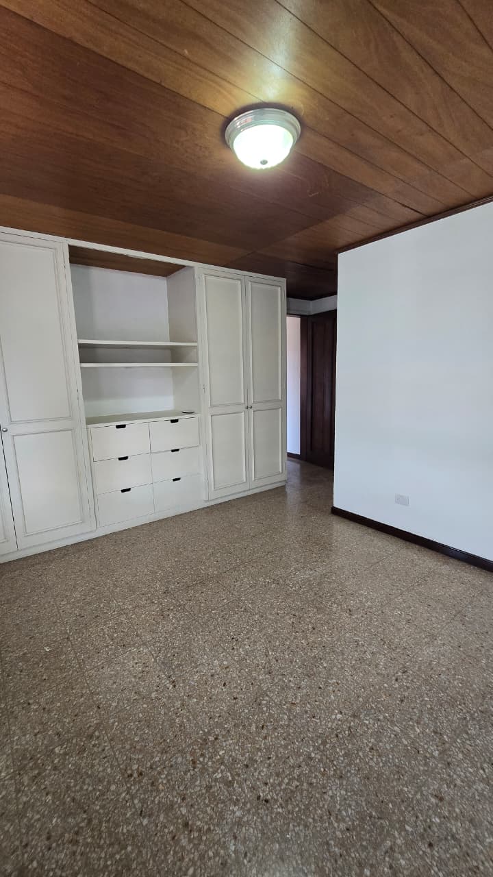 Alquiler de Casa en Residencial Loma de San Francisco