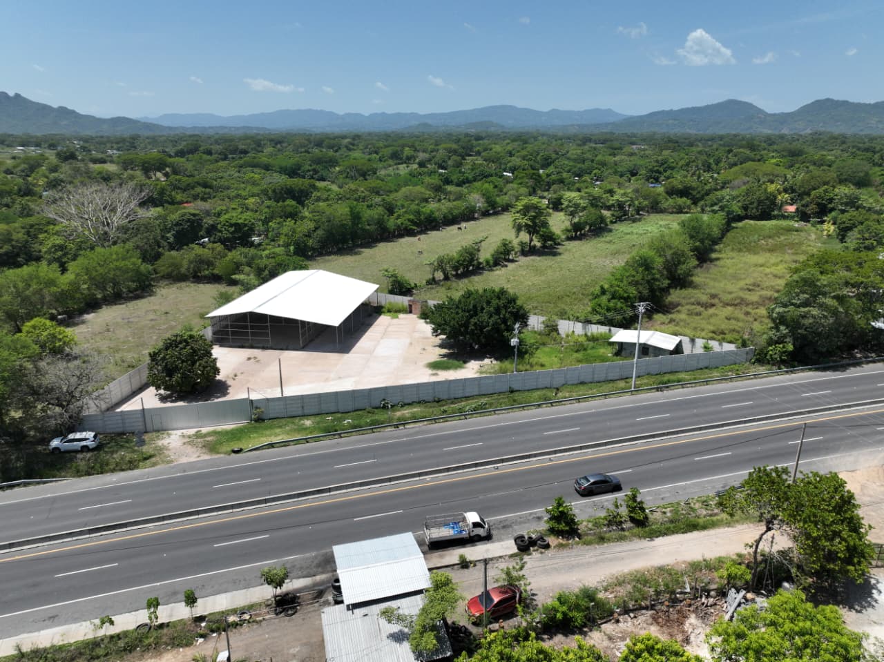 Venta de Bodega sobre Carretera Litoral, Jalponga, Zacatecoluca