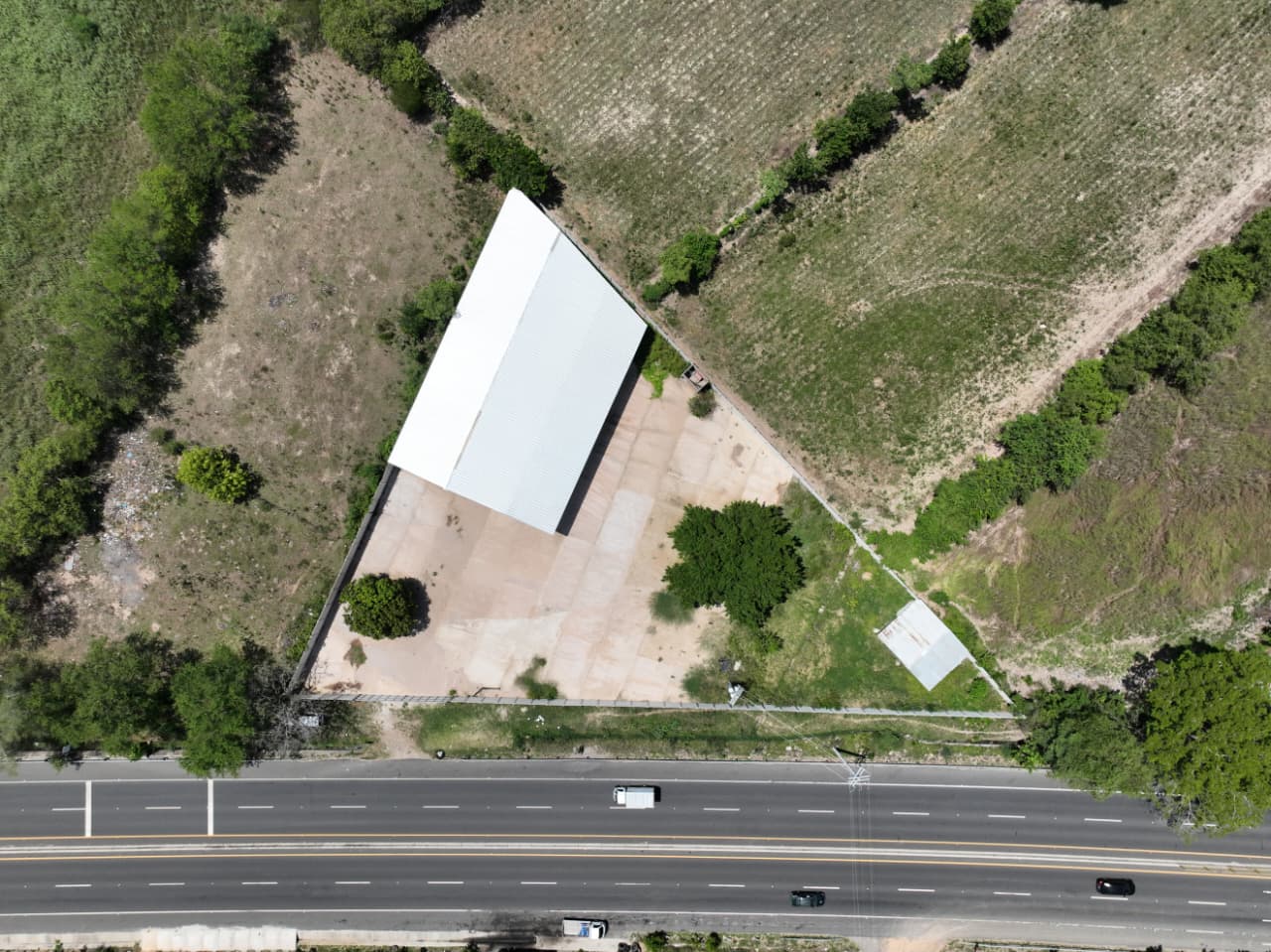 Venta de Bodega sobre Carretera Litoral, Jalponga, Zacatecoluca