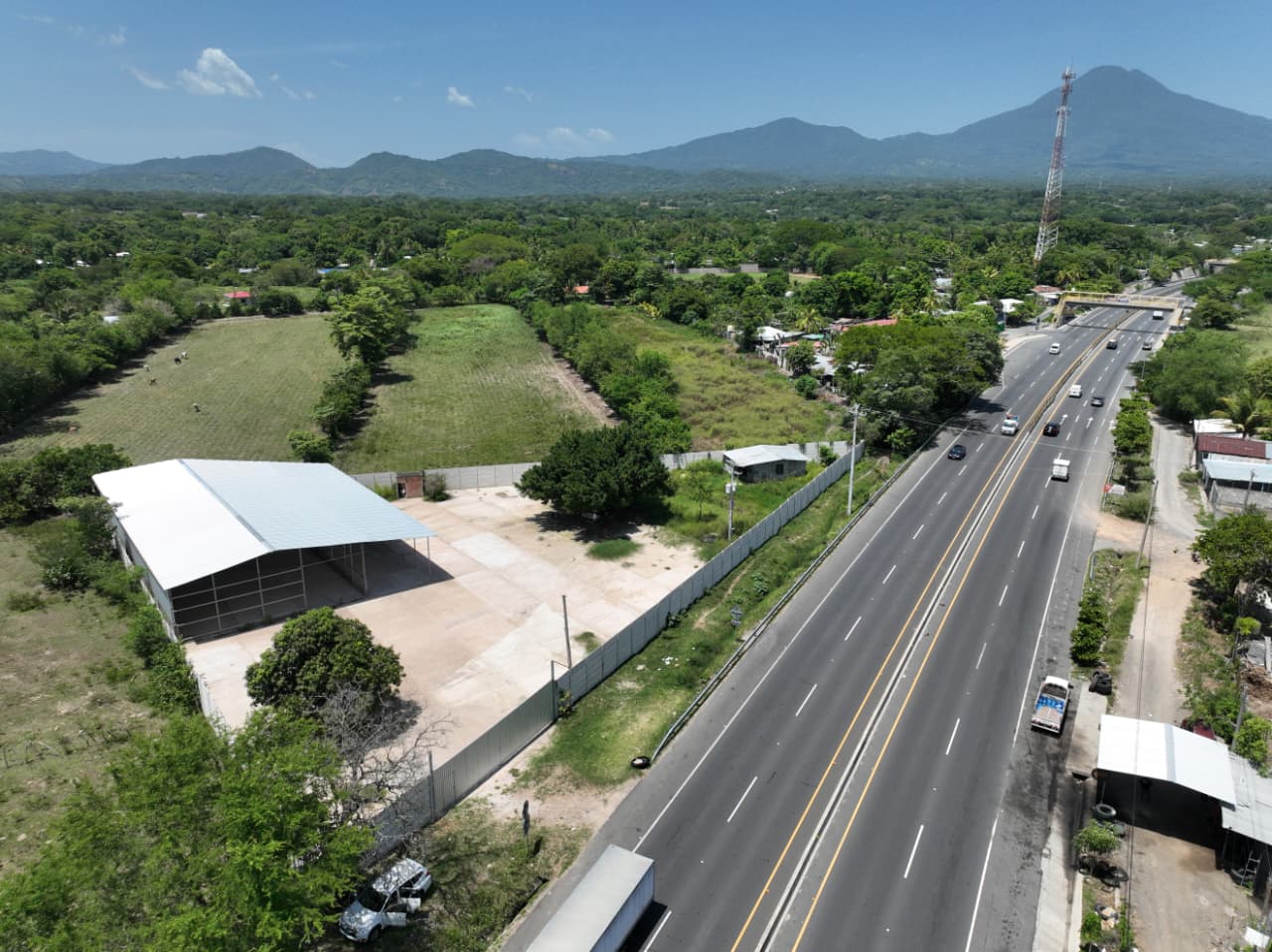 Venta de Bodega sobre Carretera Litoral, Jalponga, Zacatecoluca